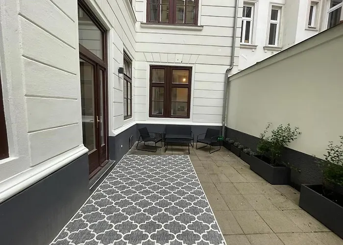 Votivpark Vienna Serviced Apartments